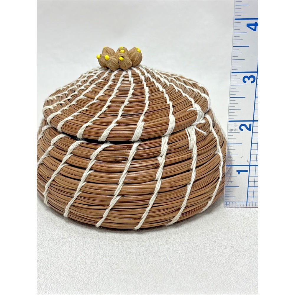 VTG Handmade Pine Needle Basket W/Lid Lumbee Indian Artist Loretta O. Oxandine - Picture 7 of 7